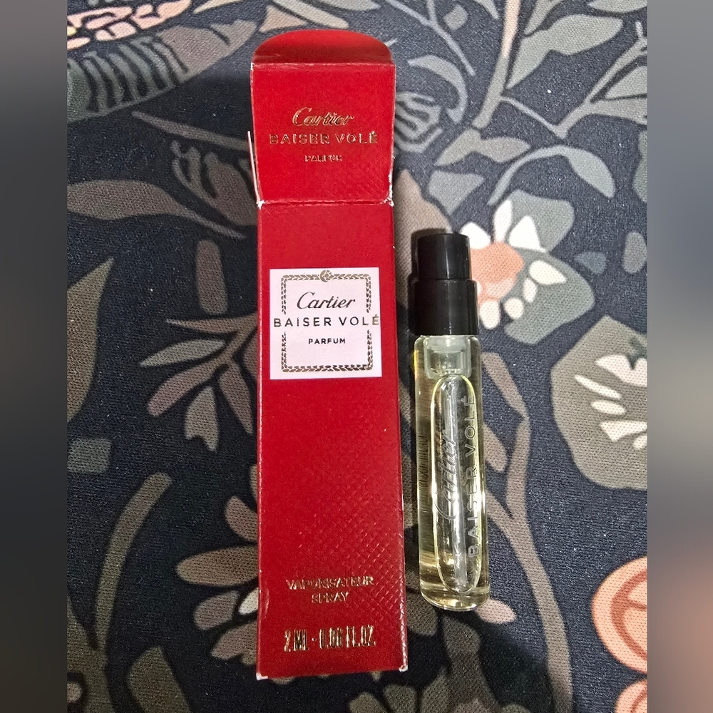 Cartier Baiser Volé Parfum Eau de Toilette EDT Sample .06 oz / 2ml NEW